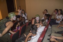 Los estudiantes de los colegios de la ciudad tambi&eacute;n disfrutan del Festival Internacional de Teatro de Cali 2017