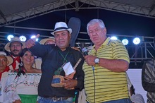 Los Hermanos  Casta&ntilde;eda y Andr&eacute;s Pasos,  fueron los ganadores del  Festival de M&uacute;sica Campesina