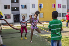 El proyecto habitacional R&iacute;o Cauca, donde se han reasentado 720 familias est&aacute; de cumplea&ntilde;os