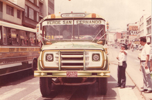 Agente de tr&aacute;nsito ejerciendo sus funciones