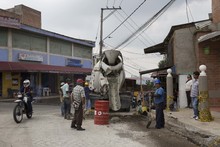 Habitantes de Montebello dejan en el pasado las v&iacute;as polvorientas y de herradura