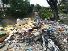 Bodegas fueron cerradas 04