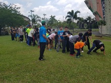 Espectacular acogida de j&oacute;venes de Cali al entreno masivo de Parkour