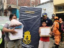 Entregan asistencia humanitaria a comunidad afectada por lluvias