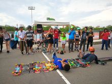 Los mejores de V&eacute;rtigo se tomaron el patin&oacute;dromo mundialista.