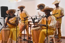 El  Petronio agit&oacute; la marea en Buenaventura 11