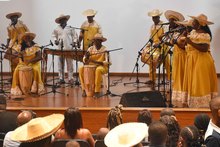 El  Petronio agit&oacute; la marea en Buenaventura 12