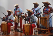 El  Petronio agit&oacute; la marea en Buenaventura 22