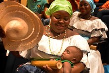 El  Petronio agit&oacute; la marea en Buenaventura 27