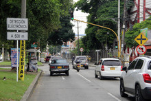 Listas las se&ntilde;ales que advierten ubicaci&oacute;n de c&aacute;maras de foto detecci&oacute;n en Cali