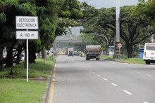 Listas las se&ntilde;ales que advierten ubicaci&oacute;n de c&aacute;maras de foto detecci&oacute;n en Cali