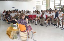 Arte y poes&iacute;a, fuerzas impulsoras del esp&iacute;ritu que permiten cambiar el mundo: &Aacute;ngela Tello