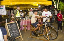 Con cultura y deporte, cale&ntilde;os y turistas redescubrieron San Antonio