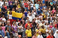 Cale&ntilde;os celebraron el orgullo de ser colombianos en el Teatro al Aire Libre Los Cristales