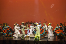 Lanzamiento del Petronio &Aacute;lvarez llen&oacute; hasta el techo el Teatro Mayor Julio Mario Santo Domingo