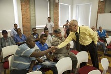 Vigilantes informales de El Pe&ntilde;&oacute;n reciben capacitaci&oacute;n para el buen uso de las Zonas de Estacionamiento Regulado 