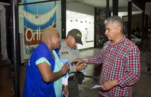 De eso tan bueno no dan tanto 03