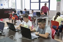 Biblioteca comuna 20