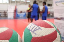 Selecci&oacute;n Colombia de voleibol comparti&oacute; con ni&ntilde;os beneficiarios de Deporvida