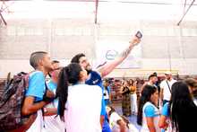 Selecci&oacute;n Colombia de voleibol comparti&oacute; con ni&ntilde;os beneficiarios de Deporvida