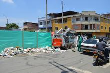 Ciudad Limpia retir&oacute; media tonelada de residuos del &aacute;rea de renovaci&oacute;n urbana