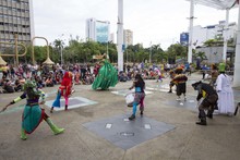 El circo Incubaxion Teatro invit&oacute; a conservar el medio ambiente.