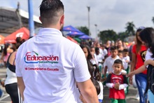 Con actividades recreativas, los programas Mi Comunidad es Escuela y Deporte Escolar y Universitario reunieron a m&aacute;s de 5.000 estudiantes cale&ntilde;os 