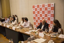 Salud y Educaci&oacute;n, pilares del gobierno Armitage, afianzan sinergias con la FDI