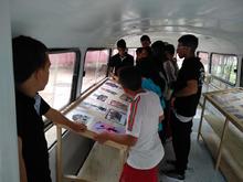 El bus abandonado que hoy alberga cultura e historia en el Inem