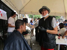 Habitantes de calle del sector de Santa Elena disfrutaron de una jornada de peluquer&iacute;a