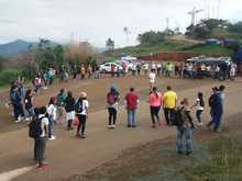 Cerro de Cristo Rey sigue reverdeci&eacute;ndose de entre las cenizas