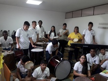 Ni&ntilde;os de las escuelas le cantan a su r&iacute;o