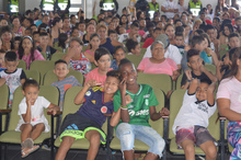 Campa&ntilde;a Un Juguete, una sonrisa alegr&oacute; los corazones de 400 ni&ntilde;os del &aacute;rea de renovaci&oacute;n urbana