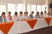 Alcalde Armitage y empresarios de Cali conocieron avances de los proyectos de renovaci&oacute;n urbana