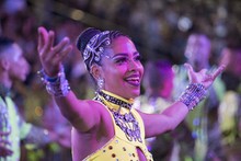 La moda, a veces s&iacute; incomoda 14