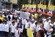 Cali con dolor colectivo se uni&oacute; contra el terrorismo 11