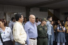 El alcalde Armitage inspeccion&oacute; las millonarias obras de inversi&oacute;n social  para reducir la violencia y mitigar la pobreza en  el oriente de la ciudad