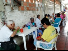 M&aacute;s de tres mil personas se alimentan diariamente en los Comedores Comunitarios de la comuna 14 