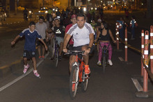 La Ciclovida nocturna: el nuevo encanto de Cali bajo la luna con deporte y actividad f&iacute;sica