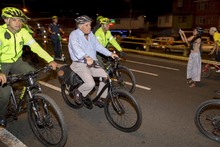 La Ciclovida nocturna: el nuevo encanto de Cali bajo la luna con deporte y actividad f&iacute;sica