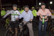 Alcalde Maurice Armitage particip&oacute; en familia de la Ciclovida Nocturna &lsquo;Cali pa&rsquo; vos&rsquo; 