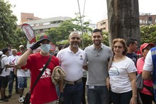 Cale&ntilde;os se &lsquo;ensuciaron&rsquo;&nbsp;en jornada de limpieza del r&iacute;o Cali de &lsquo;Mi Cali Bonita&rsquo; con la fundaci&oacute;n Bavaria