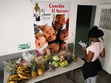 Alimentando Sonrisas continuar&aacute; con la entrega de mercados a los comedores