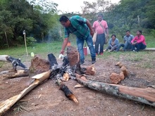 Apagar lo malo y llenar los corazones con buenos prop&oacute;sitos: ritual del pueblo Nasa, en Cali.