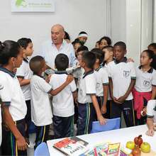 Alcalde Armitage sigue entregando bibliotecas p&uacute;blicas: ahora en comunas 1, 14 y 21