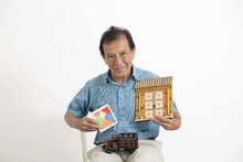 Artistas cale&ntilde;os ya cuentan con pensi&oacute;n vitalicia