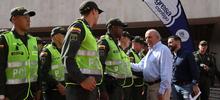 Alcalde Armitage le presenta a los cale&ntilde;os 438 nuevos polic&iacute;as que llegan a reforzar la seguridad de Cali