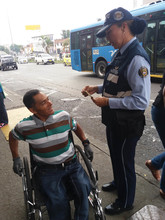 Sem&aacute;foro en verde se activa para seguridad del peat&oacute;n de la calle quinta con carrera sexta