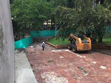 Parque Central arranc&oacute; obras haciendo demolici&oacute;n de zona dura