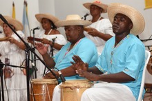 Ruise&ntilde;ores del Pac&iacute;fico: arrullos para los milagros del Se&ntilde;or en el Petronio &Aacute;lvarez